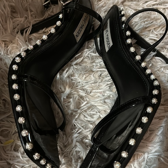 Steve Madden patent leather black strap heel size 8 - Picture 4 of 6